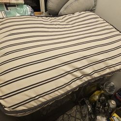 SportPet Tan Striped Dog Bed