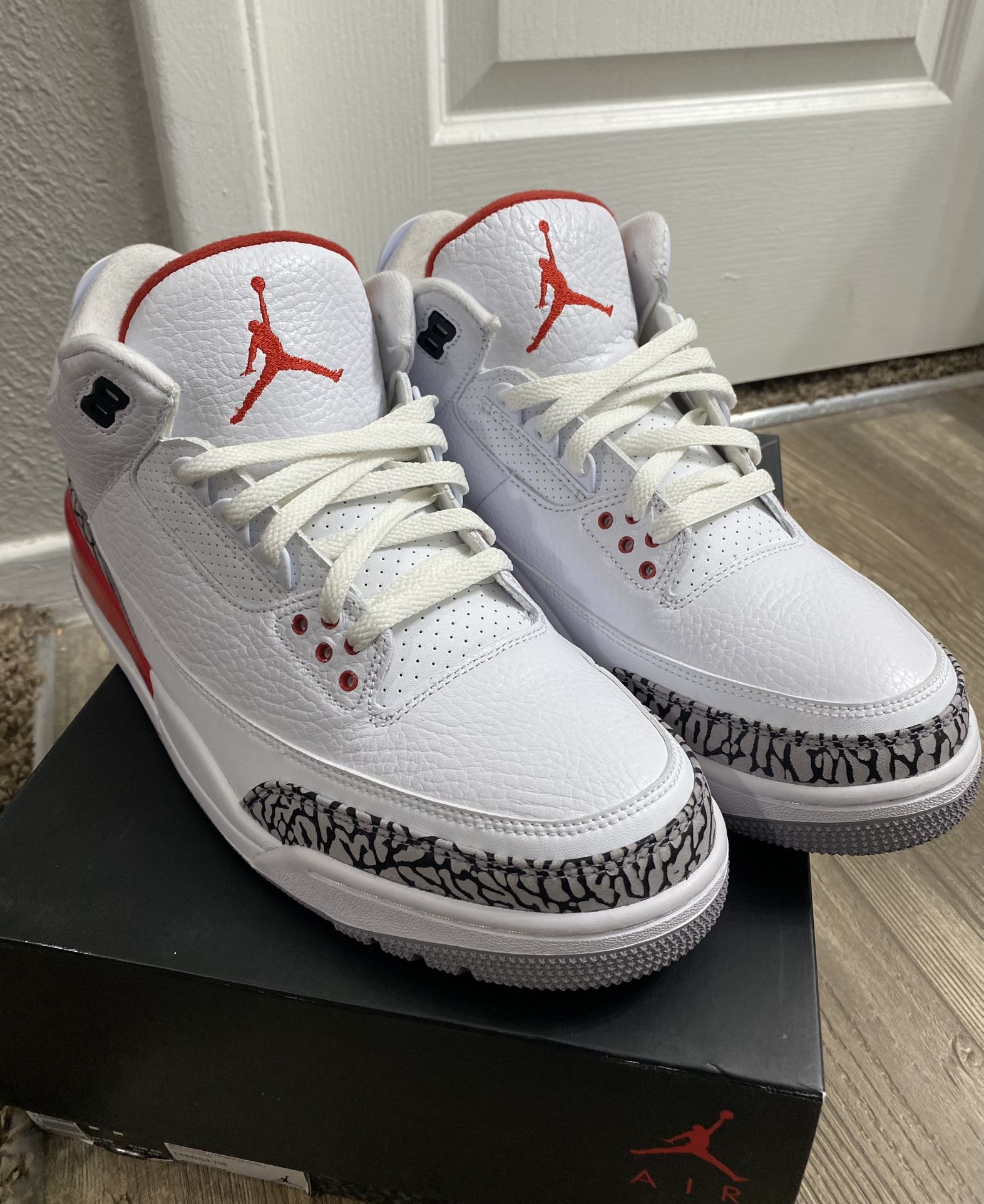 Air Jordan 3 Hall of Fame Jordan 3 Retro Hall of Fame Sz 8.5 (PREOWNED) – Restock Ave main image 2