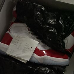 Jordan 11 Cherry 