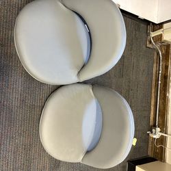Classroom seating