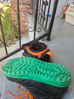 Thirtytwo Green Room Orange County Men's Snowboarding Shoes.