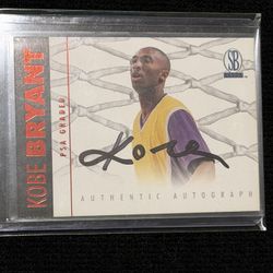 * 1997 KOBE BRYANT SCORE BOARD ROOKIE AUTOGRAPHED “ KOBE “  * STAMPED PSA AUTHENTICATED  * Awesome Large Black Ink KOBE AUTO 