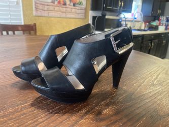 MK heels - Size 9