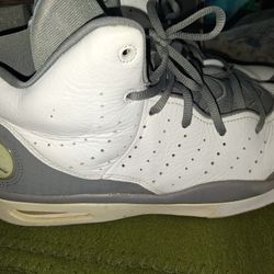 Jordan Flight Tradition Size 13