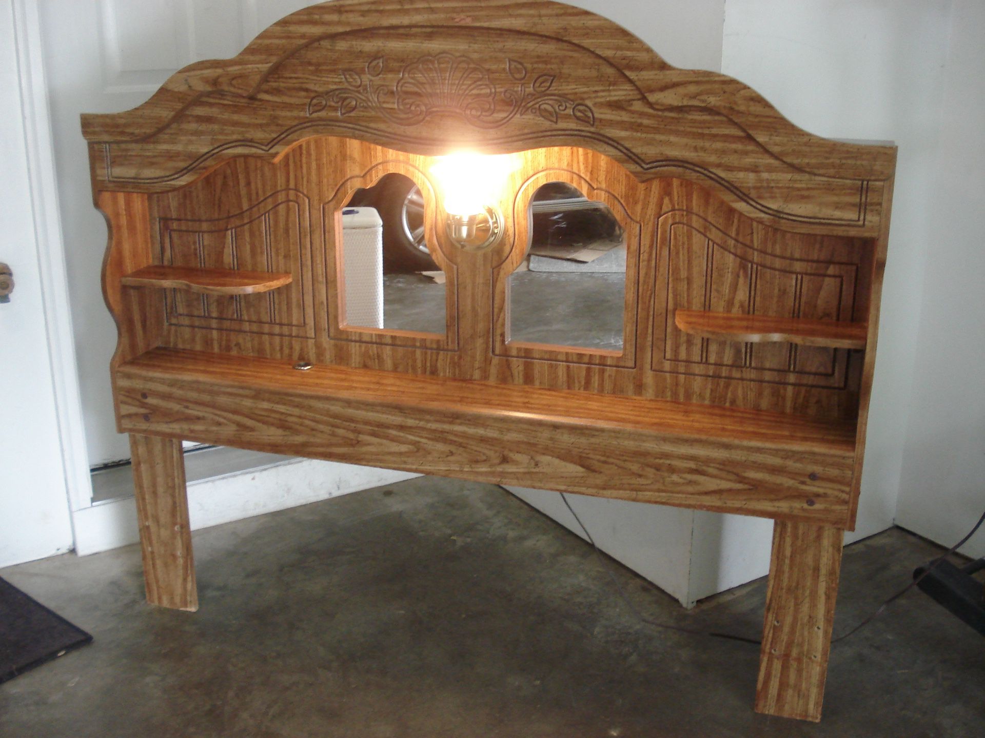Queen Or Full Size Lighted Headboard Hutch