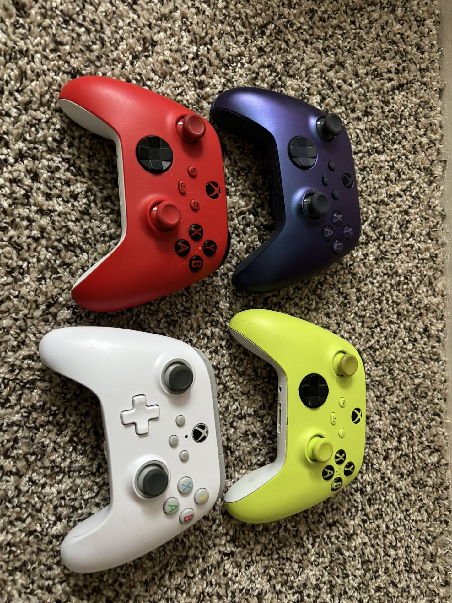 Wireless Xbox Controllers 