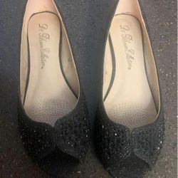 Woman’s Rhinestone Flat Shoes Size 6.5