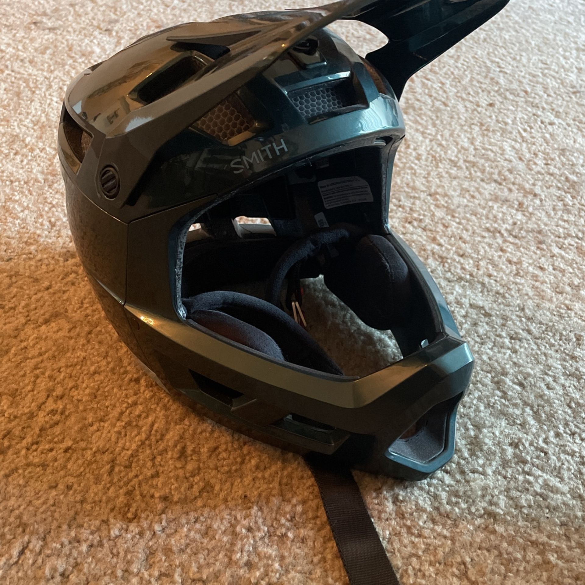 Smith Mountain Biking Helmet