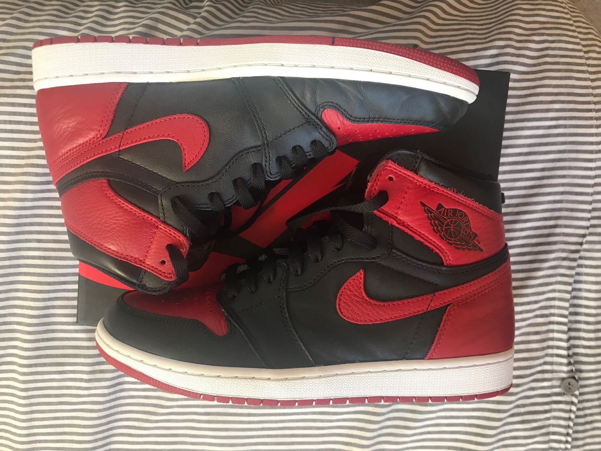 Nike Air Jordan 1 Bred 2016