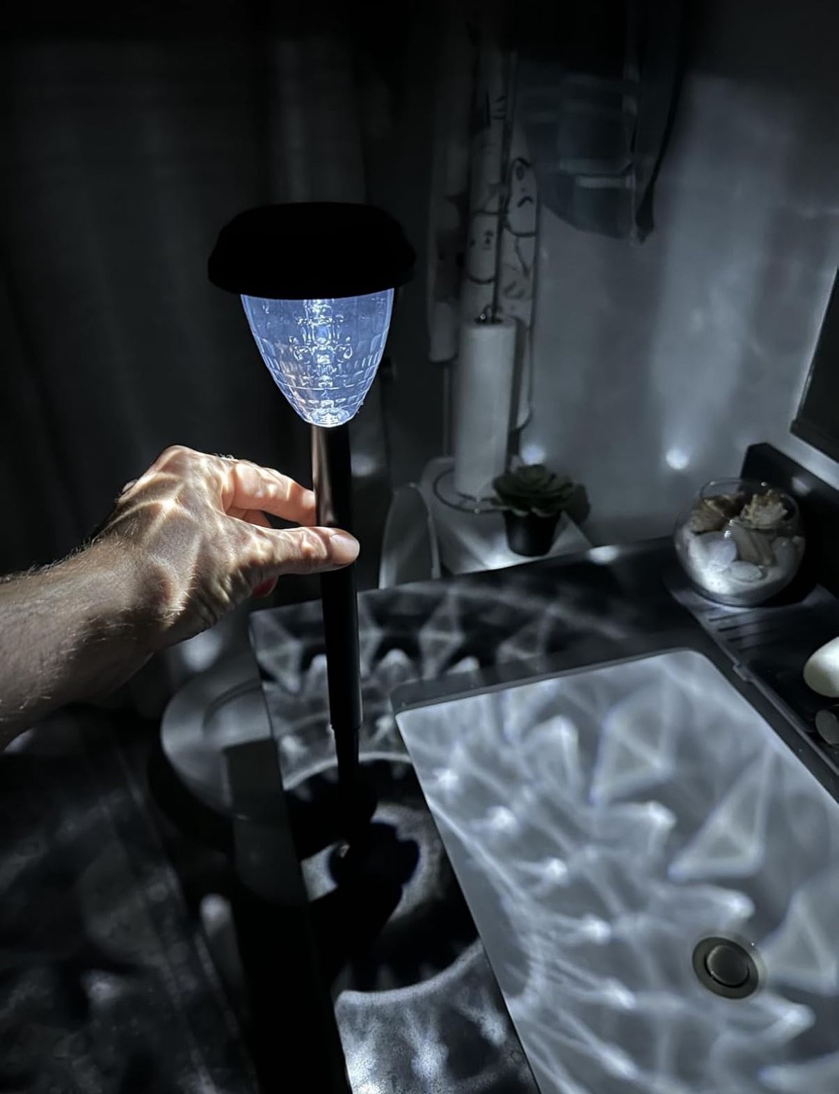 Super Bright Solar Lights, Waterproof 10 Pack, Dusk to Dawn Up to 12 Hrs Solar Powered Outdoor Pathway Garden Lights Auto On/Off, LED Landscape Lighti