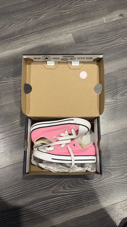 Kids pink converse