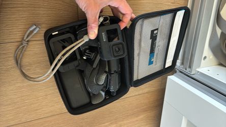 ** GOPRO HERO 12 - Creator Edition Kit **