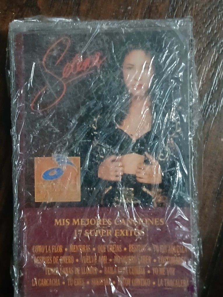 Rare Original Selena