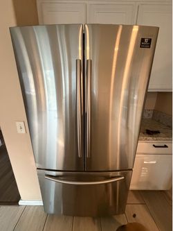 Samsung French-door refrigerator with a bottom freezer