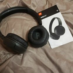 JBL Wireless Over The Ear Headphones, Make An Offer.