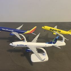 Aviones A   Escala 1:300, 3 Modelos (Delivery Free),  
