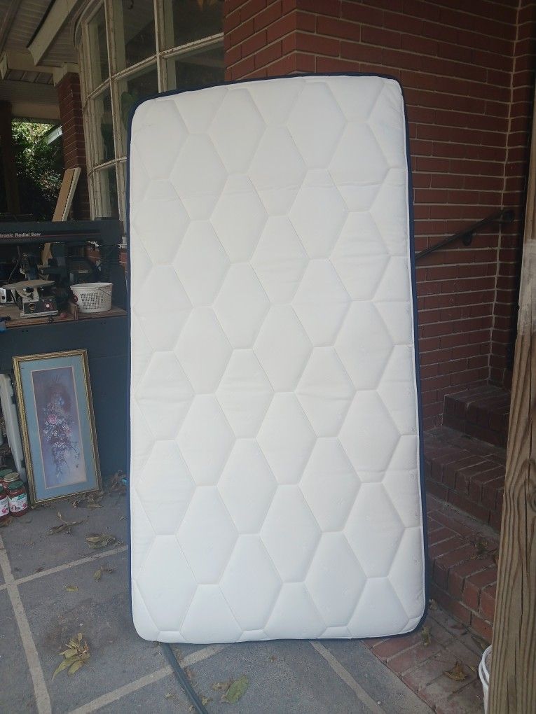 New TWIN Mattress