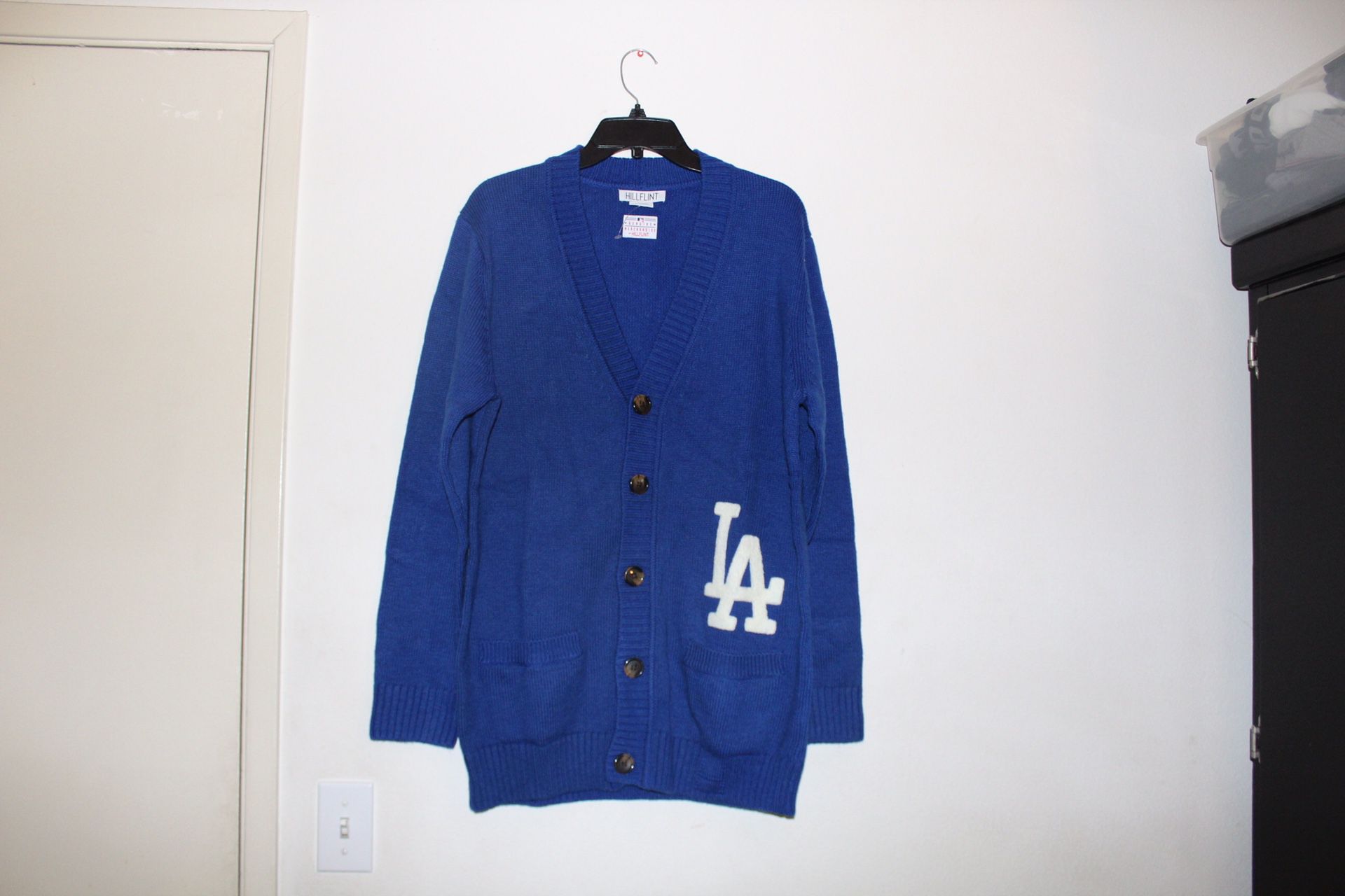 HILLFLINT LA Los Angeles Dodgers Cardigan Sweater Size Large RARE for Sale  in Los Angeles, CA - OfferUp