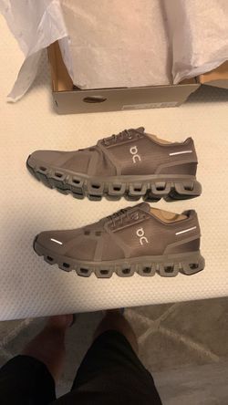 On Cloud 6 shoes