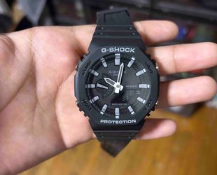 Black G shock protection watch