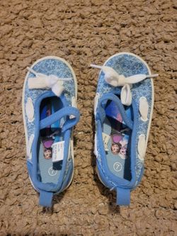 KIDS/ GIRLS TODDLER DISNEY FROZEN ANNA ELSA SLIP ON CANVAS SHOES BLUE AND WHITE SIZE 7