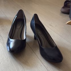 Women’s 7 1/2 Heels