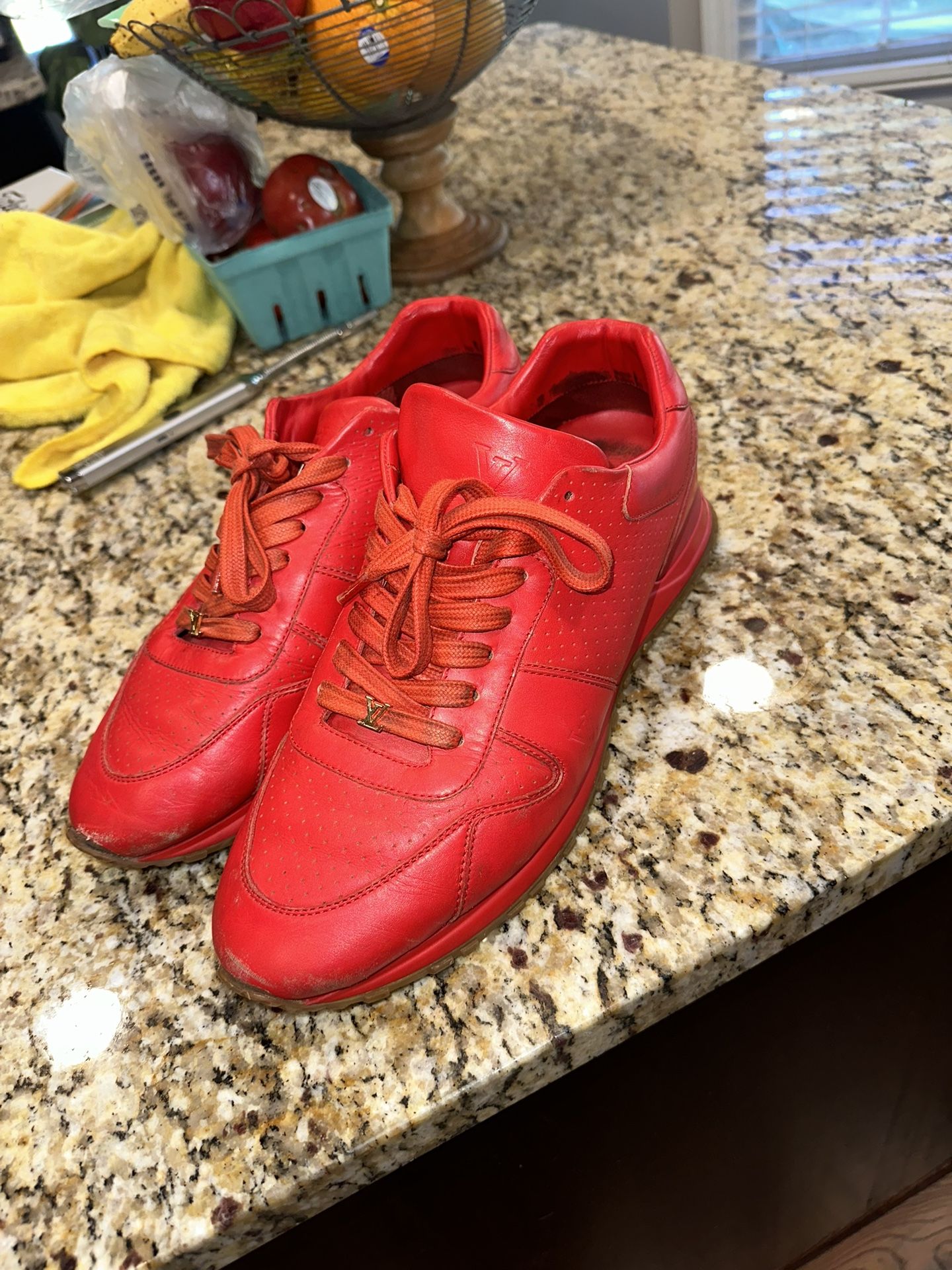 Louis Vuitton x Supreme Run Away