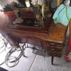 White Rotary Sewing Machine Folds Down To A Desk With Original Thread N Needles