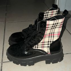 Boots Size 6.5  $40