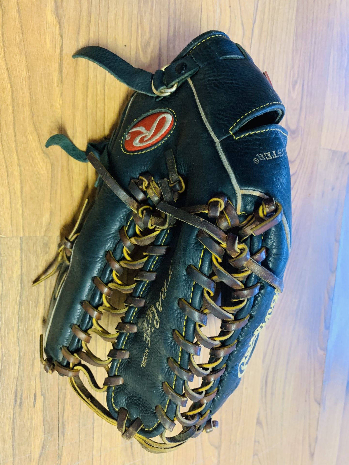 Rawlings trapeze 14” softball glove