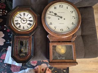 2 Antique Mechanical Clocks Seikosha -Seiko Clock and Jesus Ascaso