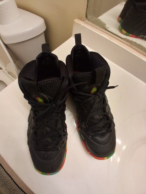 Nike Foamposite Fruity Pebble Sixe 7 Boys