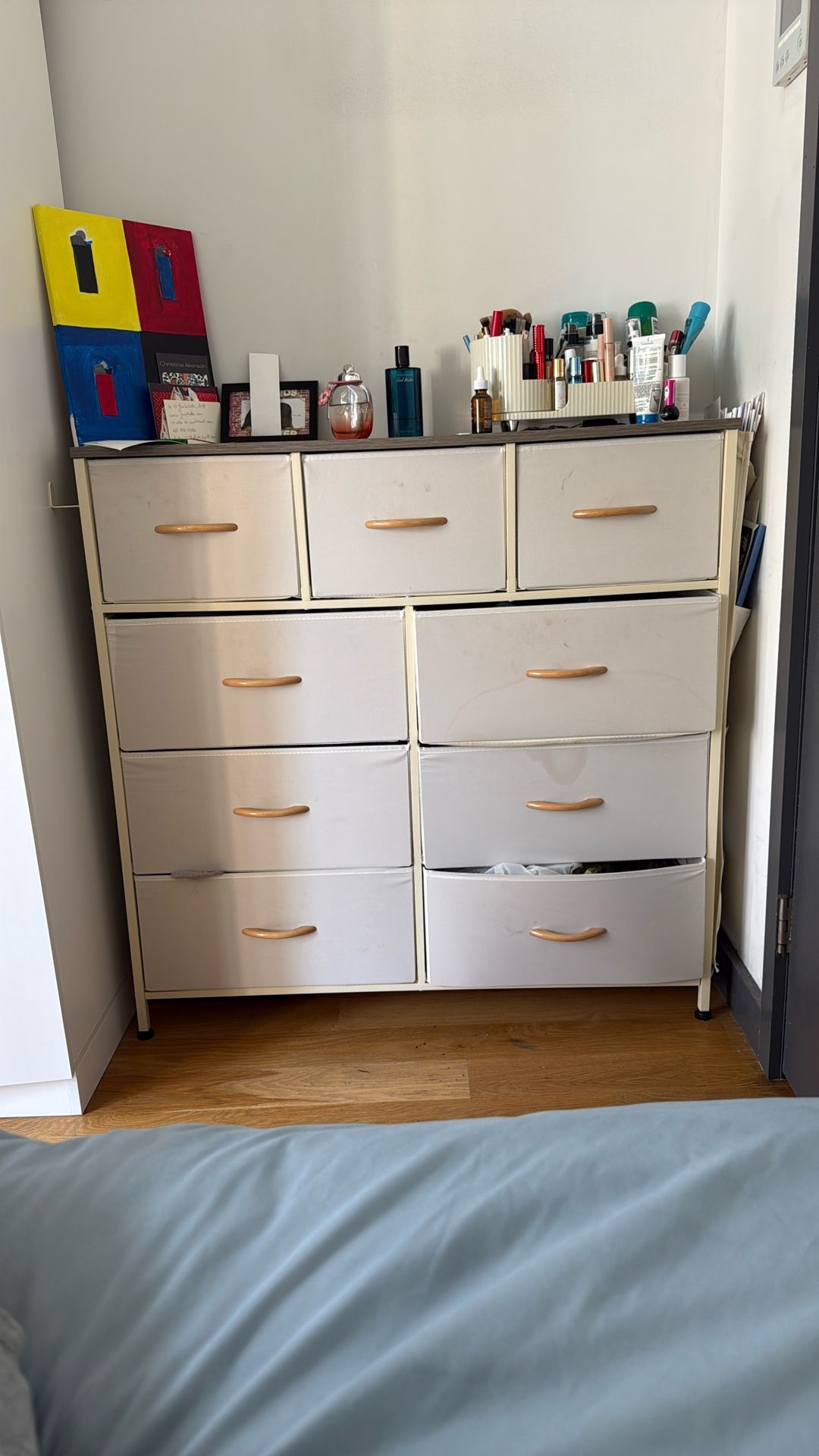 Side Drawer / File Cabinet 