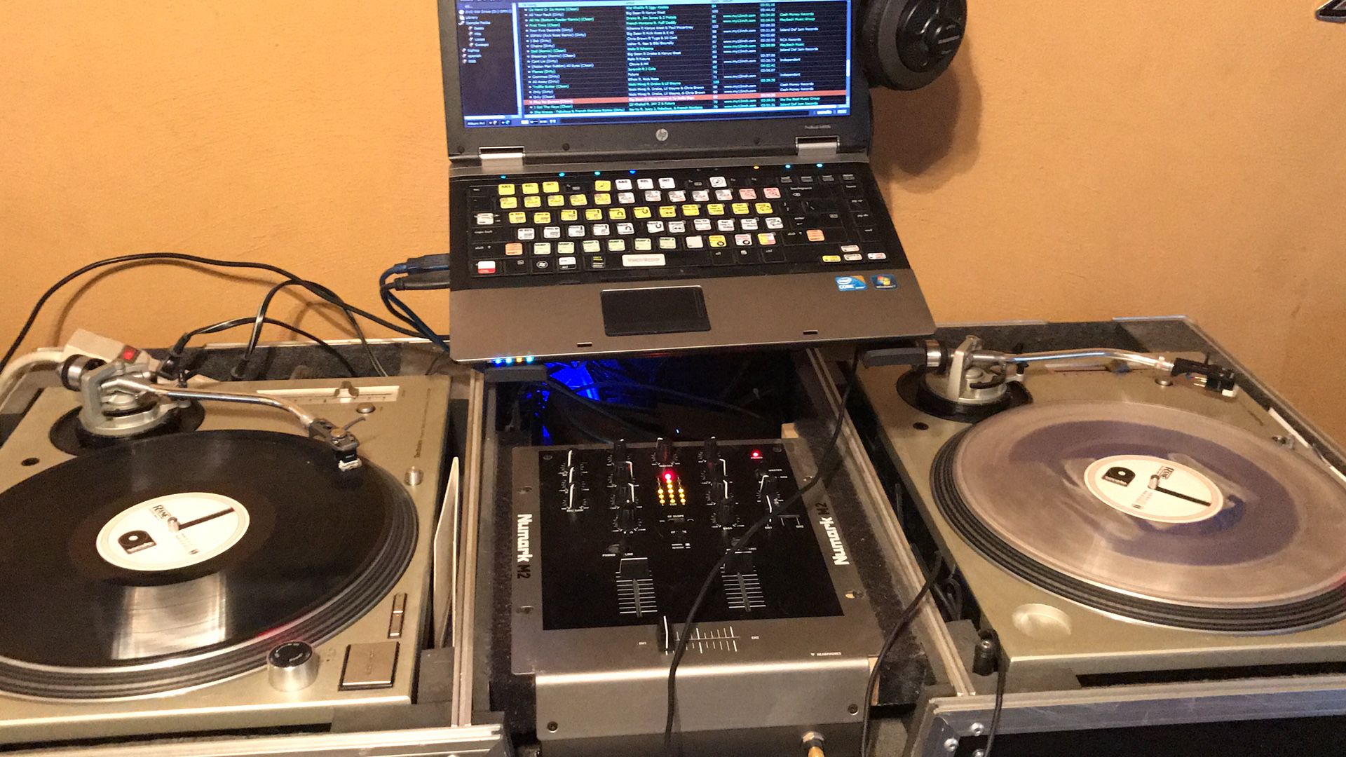 DJ Equipment Technics SL-1200M3D Setup