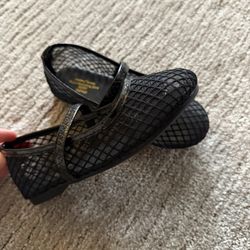 Brand New Girls Mesh Shoes Size 10.5 Toddler PRICE FIRM ( Come In A Box ) 
