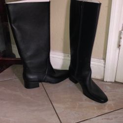 Size 11 Ladies Boots.  Never Worn.   All Man Made Material 