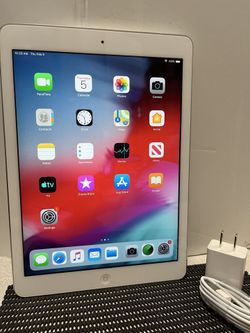 Apple iPad AIR 1st Gen 32GB 9.7” WiFi -Silver  