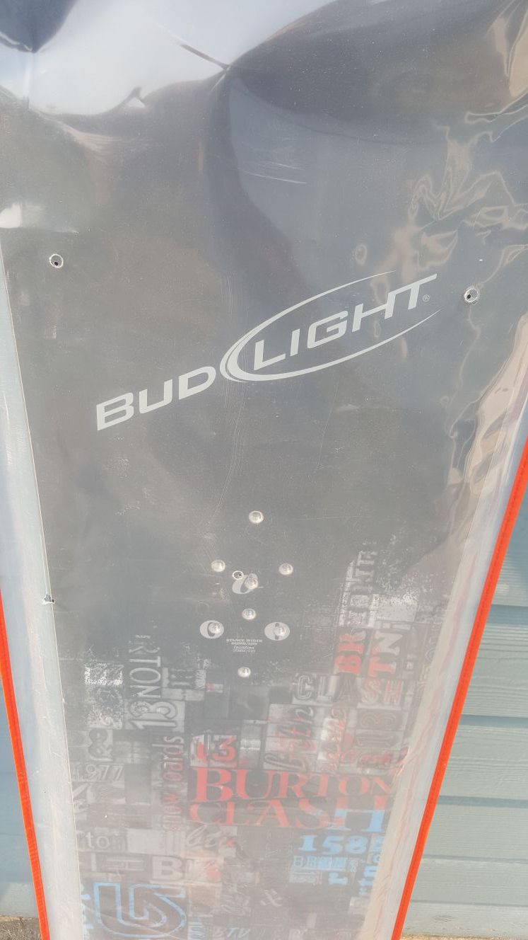 Elasticiteit Retentie Hechting Burton Clash, Bud Light branded 168cm snowboard for Sale in Bremerton, WA -  OfferUp