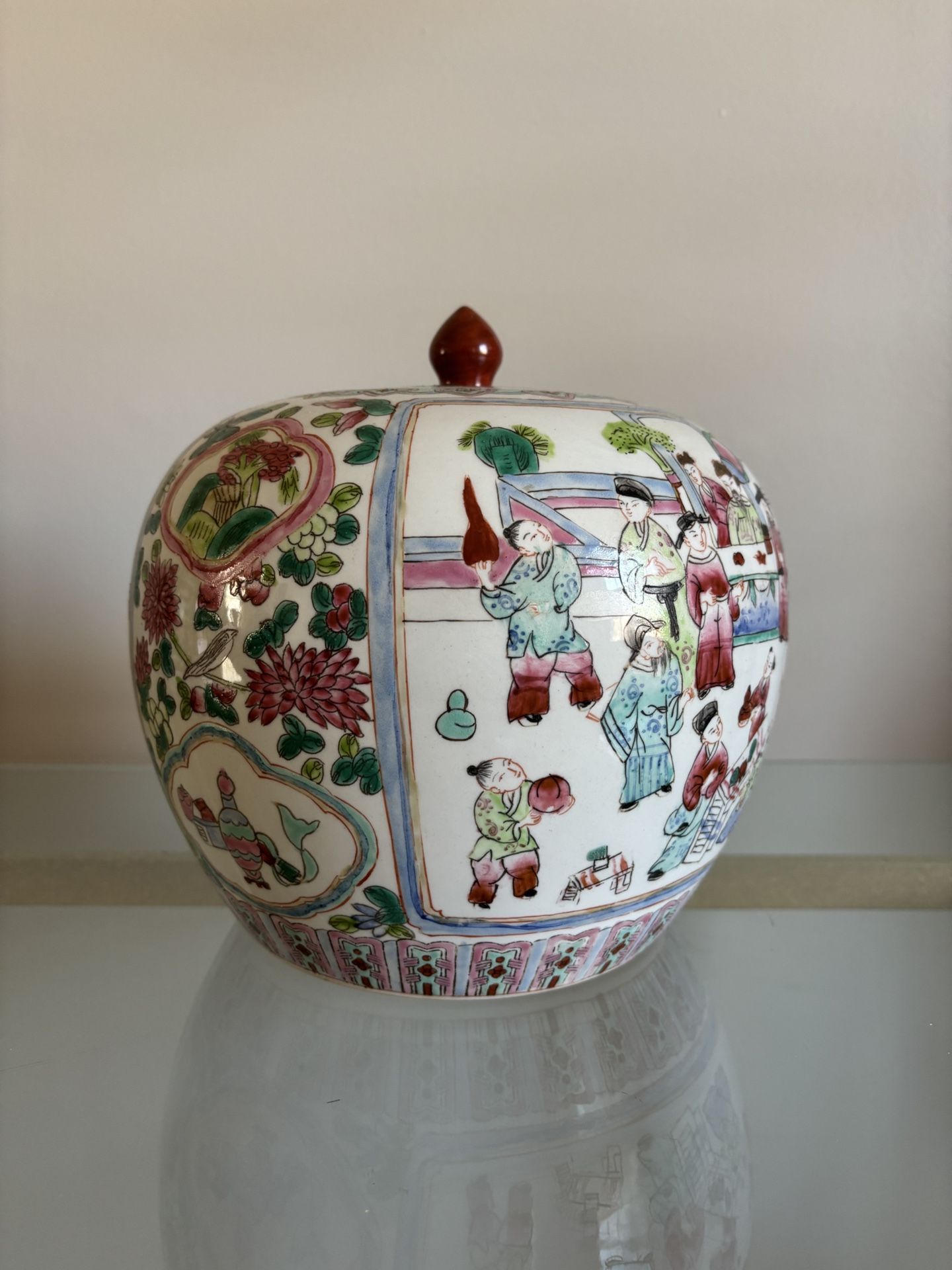 Antique Chinese Porcelain Vase And Ginger Jar With Lid