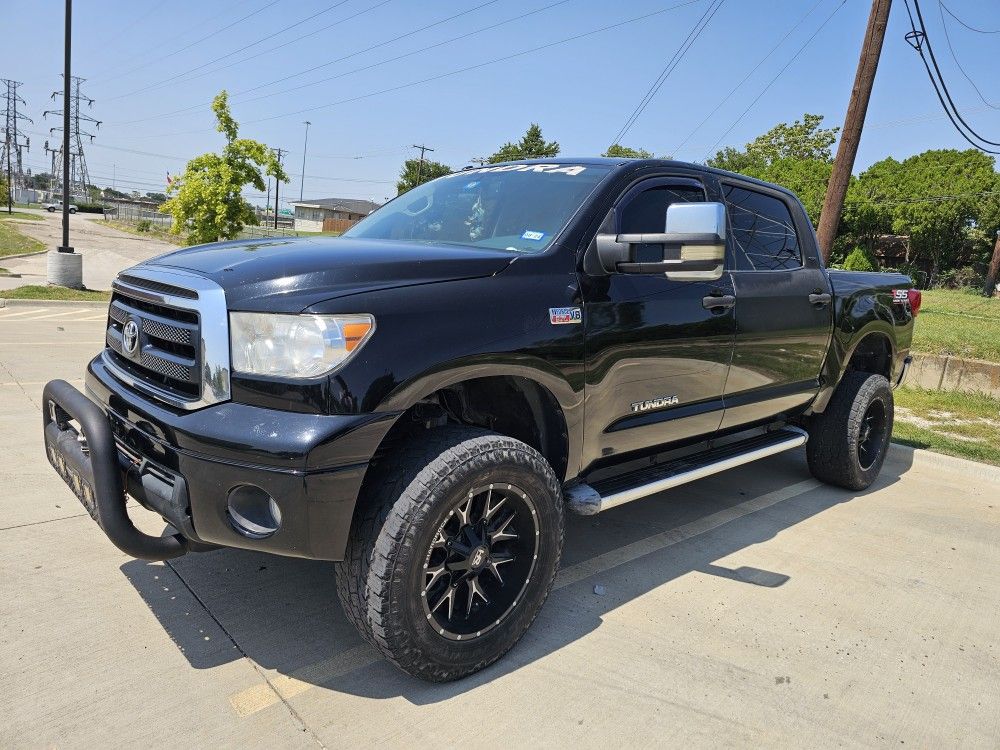 Toyota Tundra  2010 V8 5.7 Titulo Limpio 