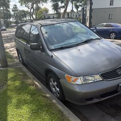 1999  Honda odyssey