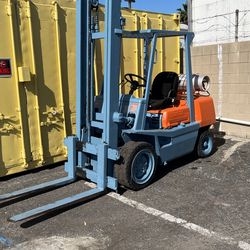 Forklift