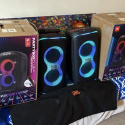 JBL >< Partybox 120 >< Portable Bluetooth Party Speaker, Wireless Mic, LED Light Show, JBL Pro Sound