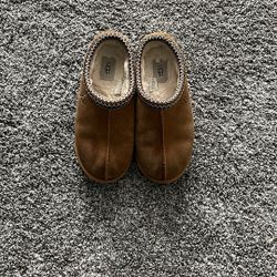 UGG TASMEN Size: 8