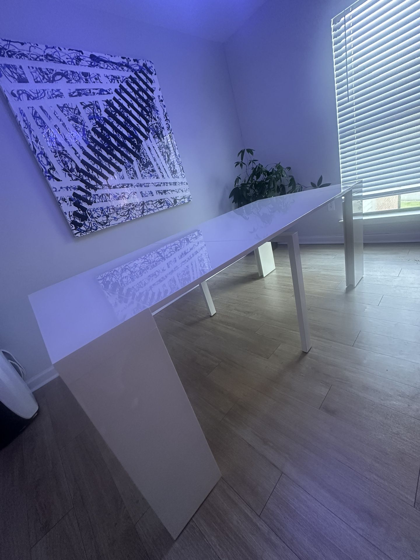 High Gloss Dining Table