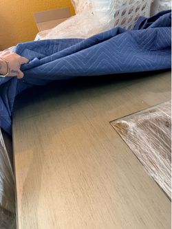 Dining table & chairs