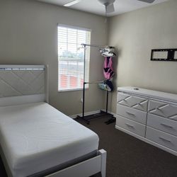 Ashley Furniture Twin Bed Frame Mattress/Box Spring W/ Six Draw Dresser