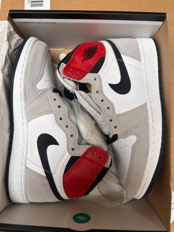Jordan 1 high smoke grey GS size 4Y 4.5Y