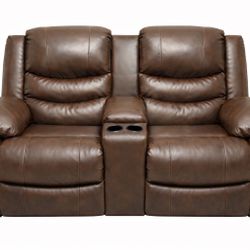 Brown Leather Reclining Loveseat with Center Console & Cup Holders