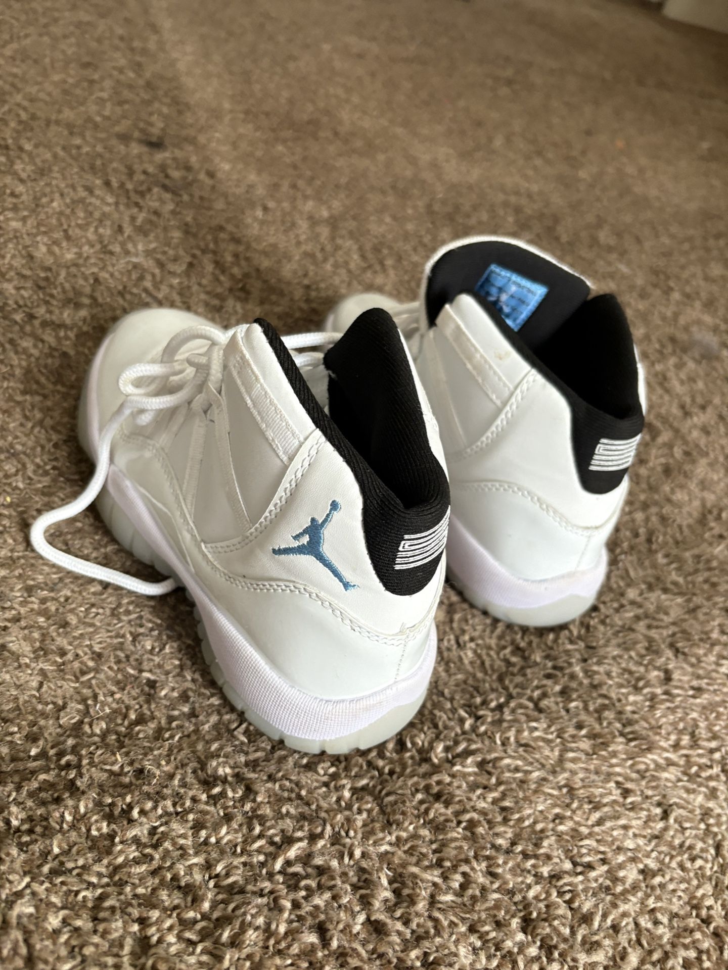 Air Jordan 11 Retro “legend Blue